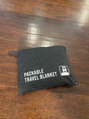 Packable travel blanket